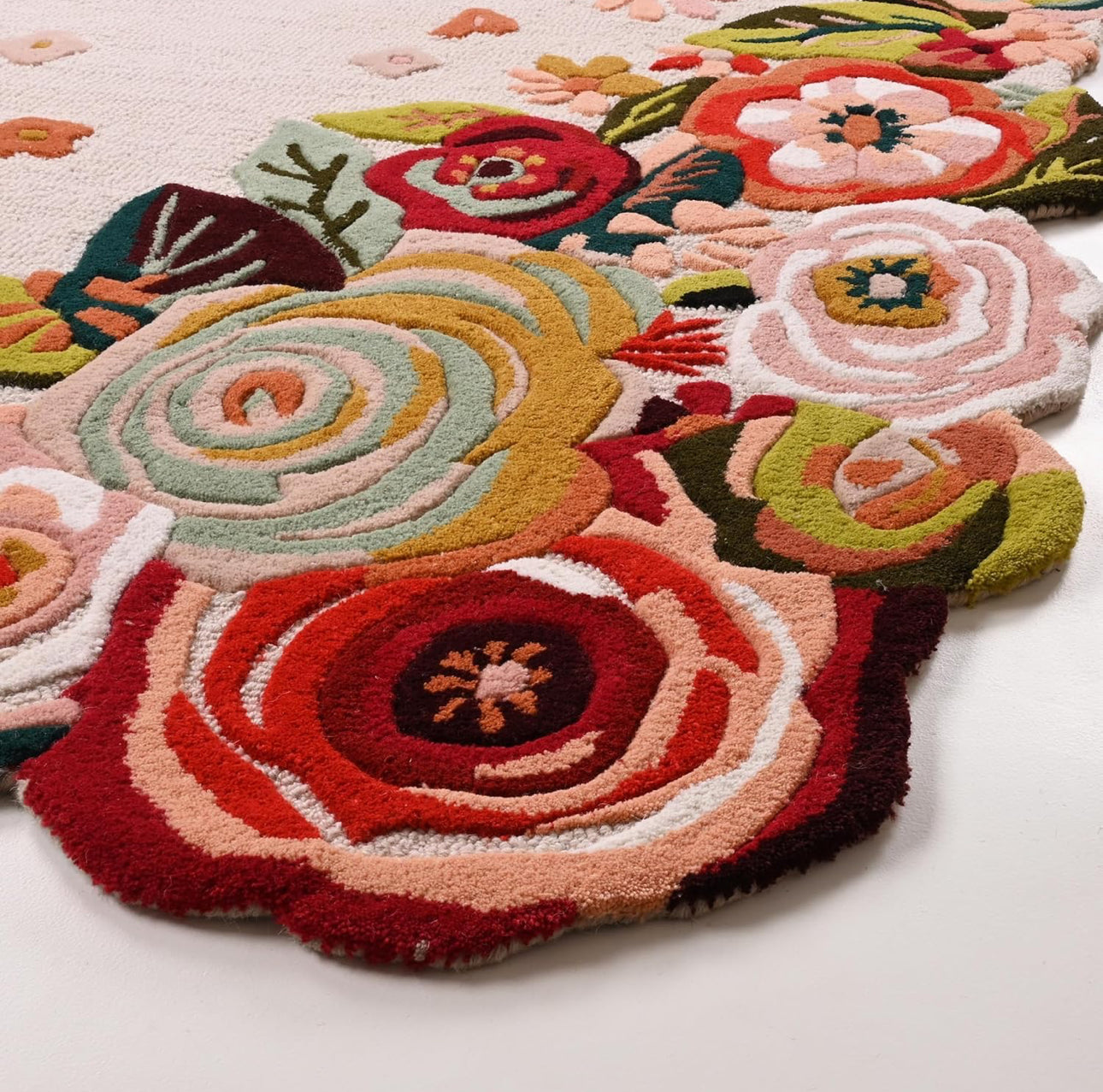 Floral Hand Tufted Wool Carpet