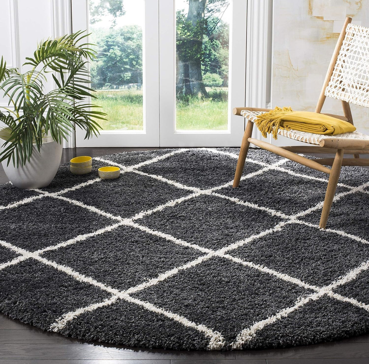 Grey & Ivory Round Trellis Microfiber Super Soft Anti Skid Shaggy Rug
