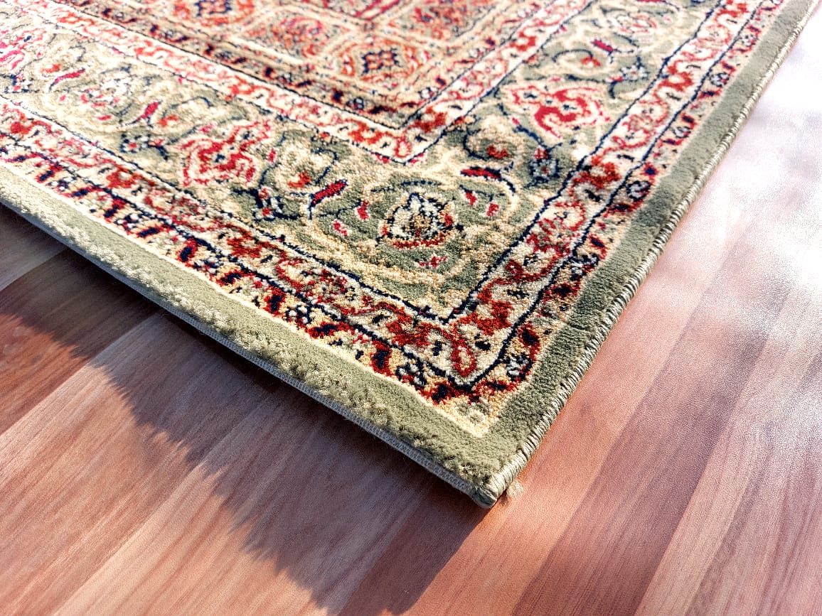 Green Persian Wool Traditional Anti Skid Heavy Carpet