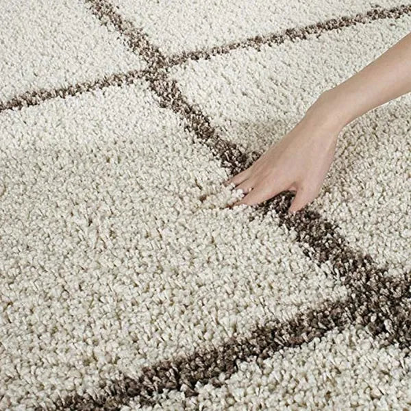 Ivory & Beige Handcrafted Microfiber Super Soft Diamond Trellis High Density Shaggy Carpet