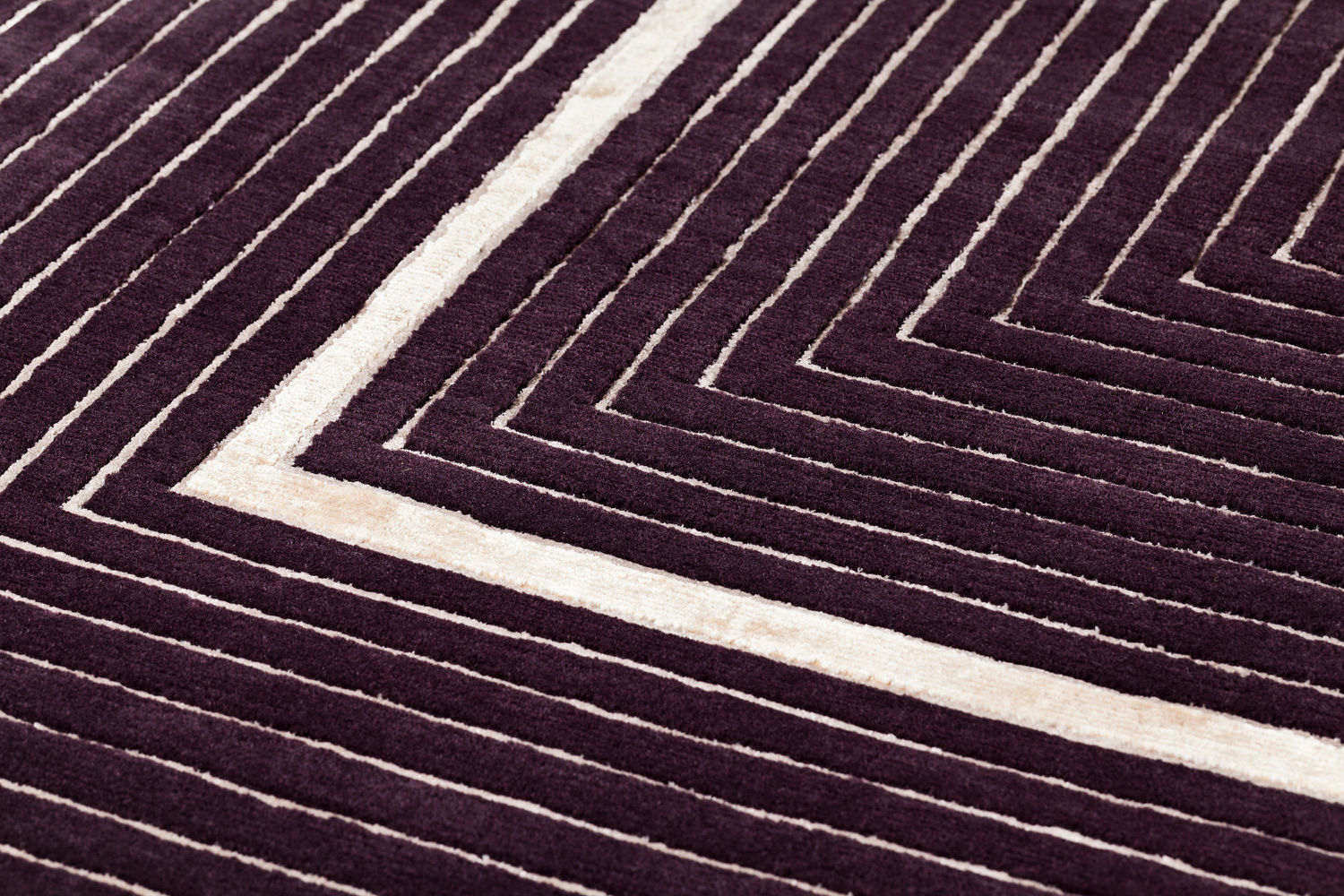 Handwoven Purple Border Wool / Viscose Rug