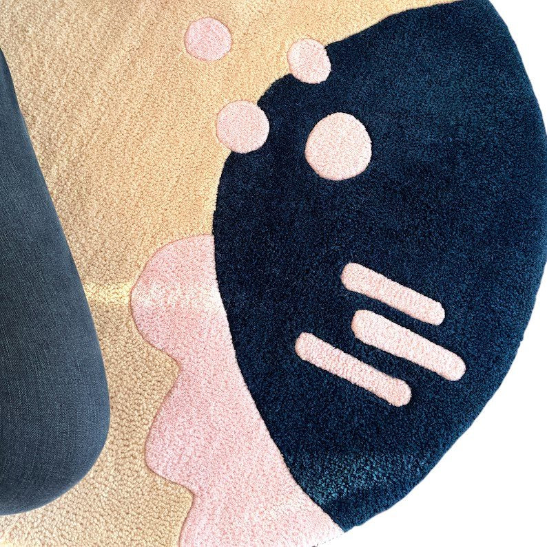 Hand Tufted Wool Abstract Round Rug