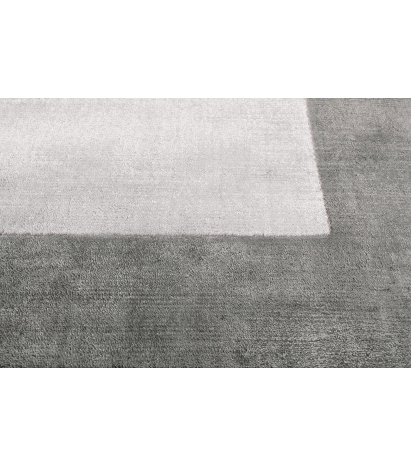 Border Silver Viscose Handwoven Luxury Rug