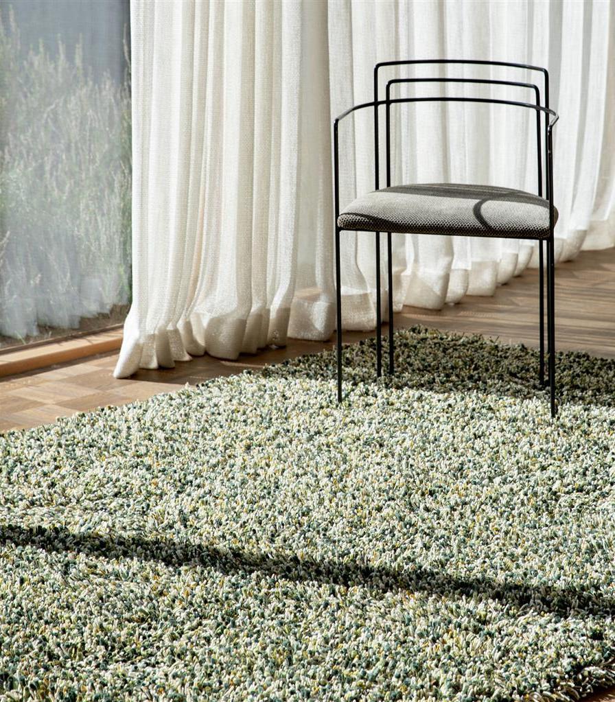 Green Handcrafted Microfiber Solid Super Soft Shaggy Carpet